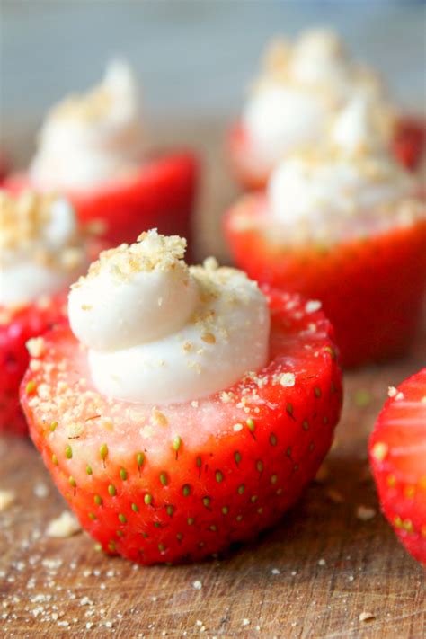 no-bake-strawberry-cheesecake-bites image