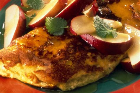 sweet-apple-omelet-canadian-goodness-dairy image