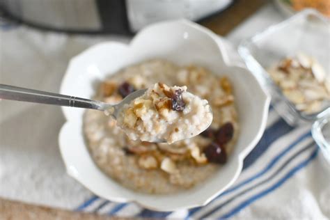 how-to-make-overnight-steel-cut-oats-in-the-slow image
