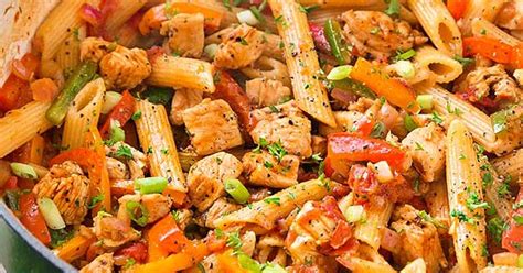 one-pot-chicken-fajita-pasta-the-slow-roasted-italian image