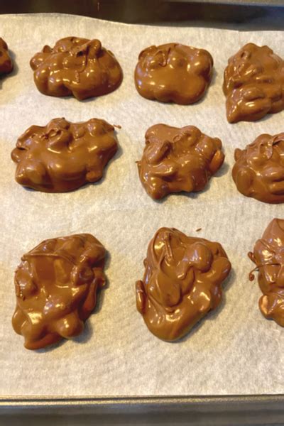 slow-cooker-chocolate-peanut-clusters-old-world image