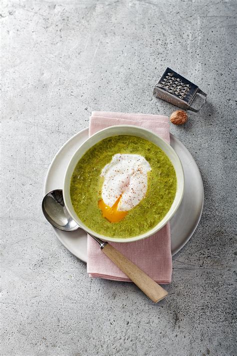 spinach-and-nutmeg-soup-the-good-kitchen-table image