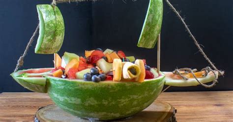 10-best-fresh-fruit-salad-with-cantaloupe-recipes-yummly image