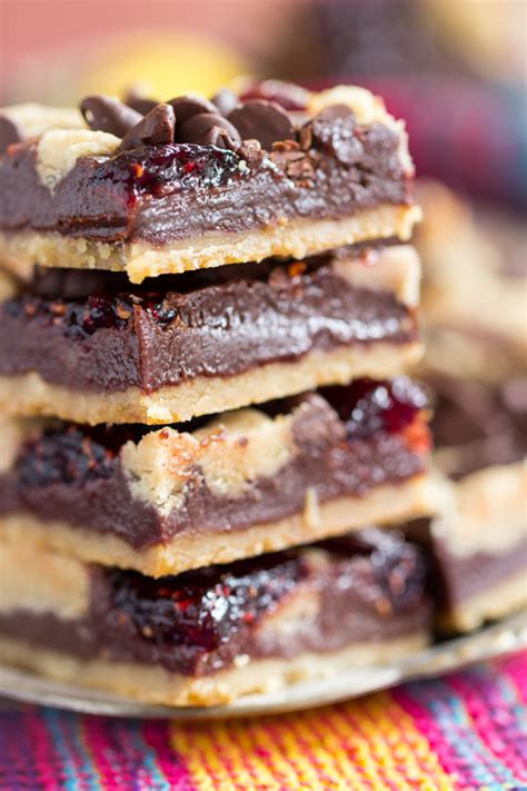 raspberry-chocolate-chip-bars-the-gold-lining-girl image