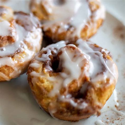 quick-and-easy-cinnamon-buns-without-yeast-shes-not image