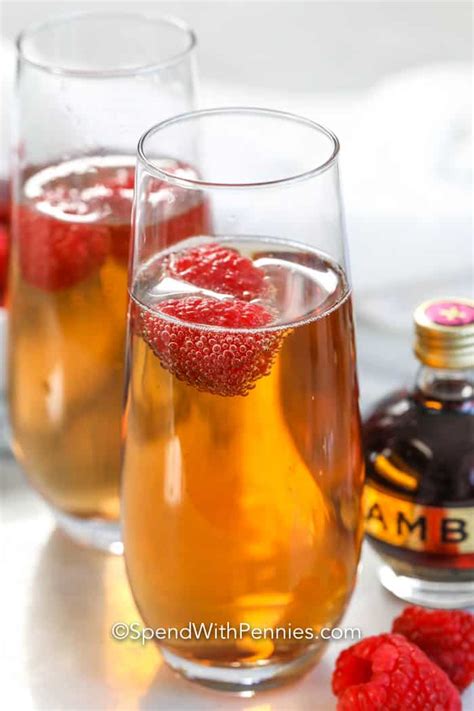 kir-royale-cocktail-2-ingredients-spend-with image