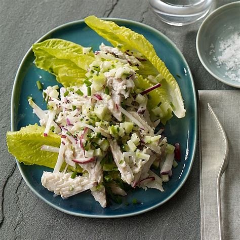 smoked-mackerel-salad-with-crunchy-vegetables image