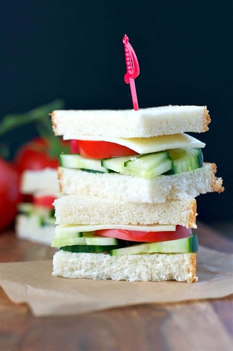 picnic-sandwiches-10-easy-3-ingredient-combinations image