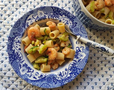 pasta-with-zucchini-and-prawns-italian-recipe-the image
