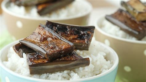 adobong-talong-recipe-yummyph image