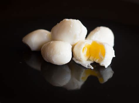 how-to-poach-quail-eggs-gday-souffl image