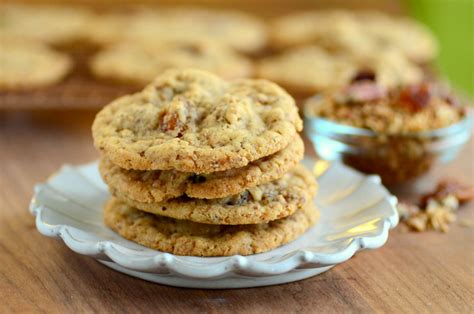 cinnamon-raisin-granola-cookies-baking-bites image