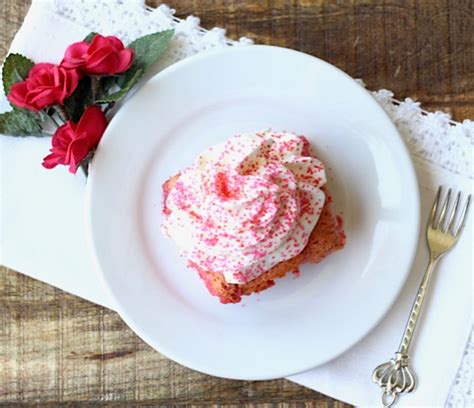 strawberry-angel-food-cake-dessert-recipe-2 image