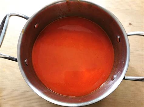 tuscan-pomarola-tomato-sauce-with-mixed-pasta image