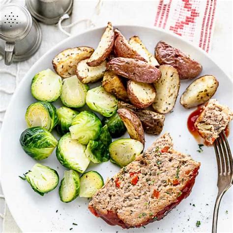 turkey-meatloaf-healthy-seasonal image