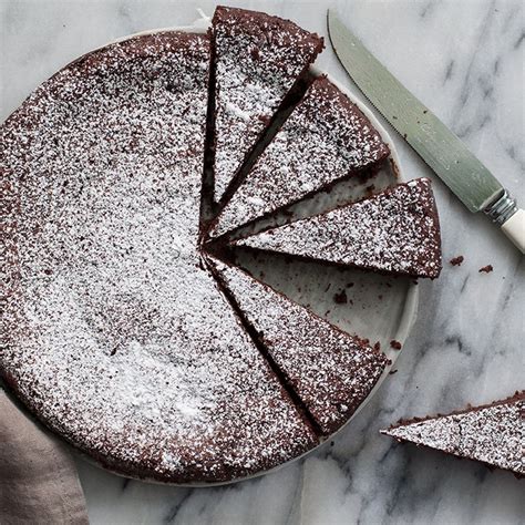 torta-caprese-chocolate-and-almond-flourless-cake image