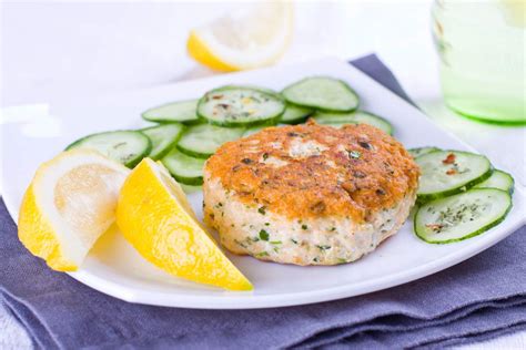 no-fuss-salmon-burgers-with-cucumber-salad-lean image