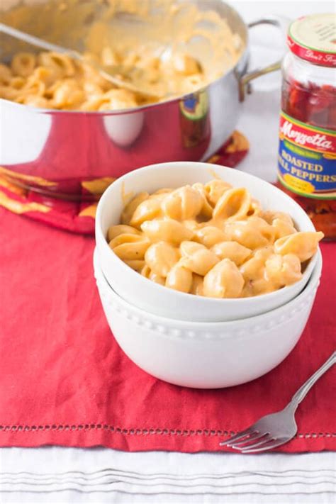 roasted-red-pepper-macaroni-and-cheese-oh image