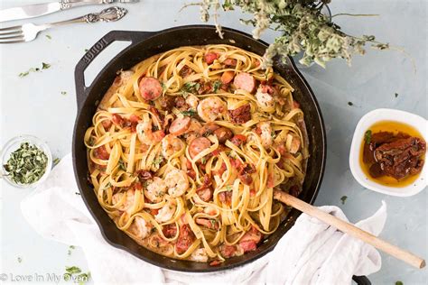 shrimp-and-sausage-pasta-love-in-my-oven image