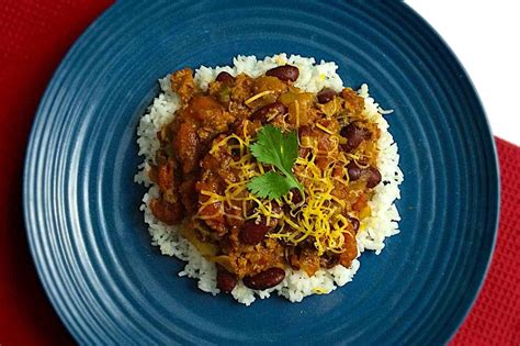 obama-family-chili-with-rice-recipe-forkingspoon image