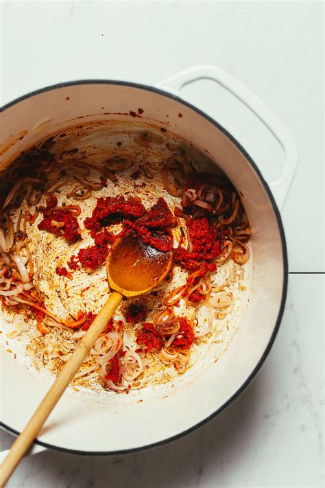 easy-1-pot-massaman-curry-minimalist-baker image