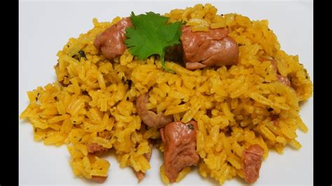 arroz-con-salchichas-or-rice-with-vienna-sausages image