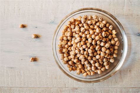 what-are-chickpeas-the-spruce-eats image