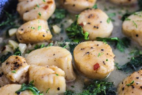 garlic-butter-scallops-recipe-i-heart image