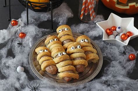 sausage-mummies-halloween-food-for-kids-my-fussy image
