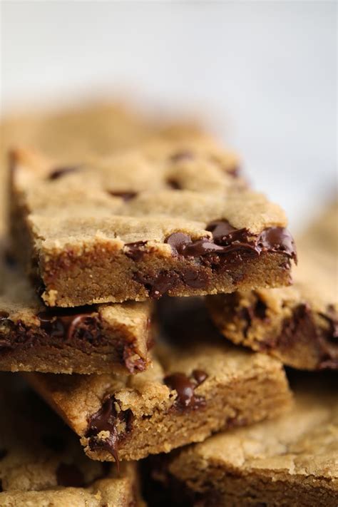 peanut-butter-chocolate-chip-bars-laurens-latest image