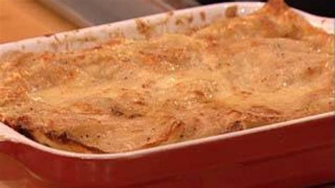 ham-and-swiss-lasagna-recipe-rachael-ray-show image