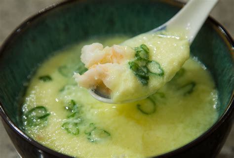 chinese-style-savory-steamed-eggs-鸡蛋羹-或-蒸水蛋 image