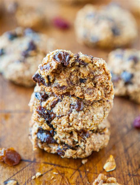 healthy-oatmeal-cookies-with-chocolate-chips image