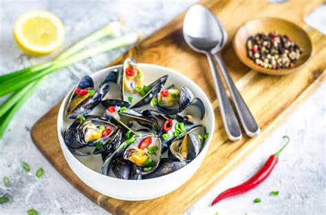 thai-lemongrass-coconut-milk-mussels-recipe-paleo image