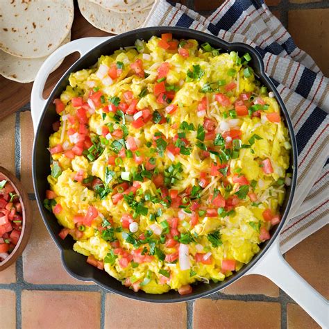 salsa-scrambled-eggs-fresh-cravings image