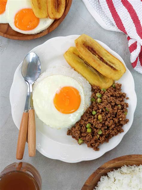 arroz-a-la-cubana-cuban-style-rice-kawaling-pinoy image
