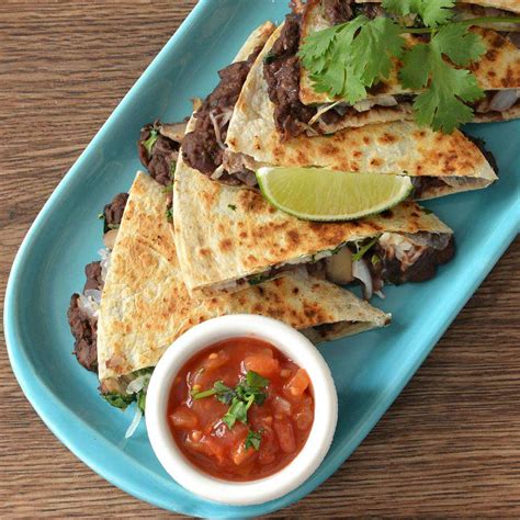 14-affordable-and-easy-vegetarian-quesadilla image
