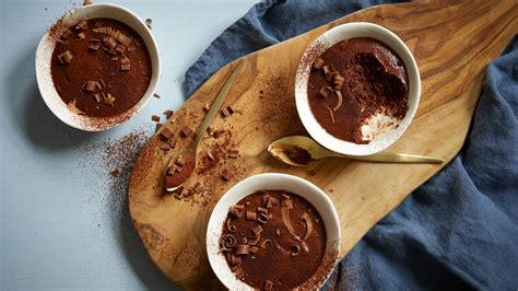 low-calorie-chocolate-mousse-dessert-recipes-goodto image