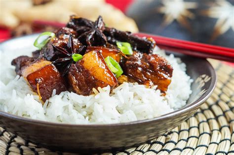 hong-shao-rou-chinese-red-braised-pork-belly image