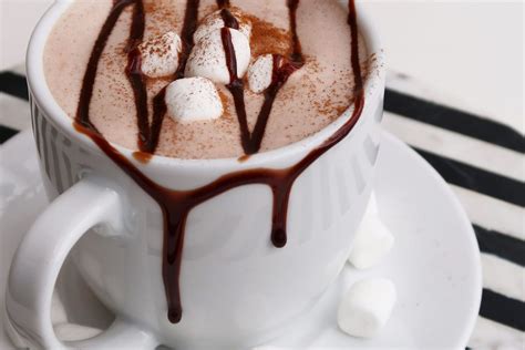 31-best-ways-to-enjoy-cozy-homemade-hot-chocolate image