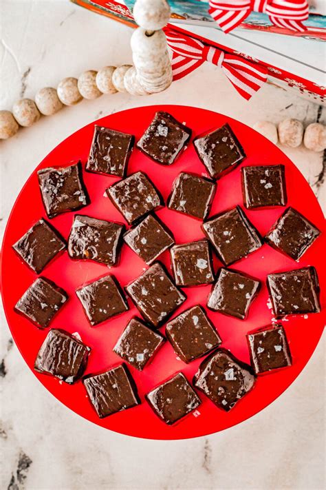 homemade-chocolate-caramels-averie-cooks image