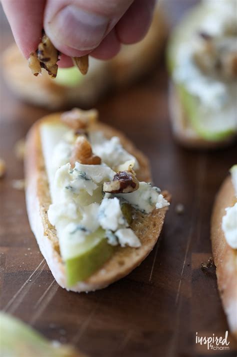 blue-cheese-pear-and-honey-crostini-appetizer image