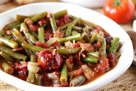 green-beans-with-tomatoes-and-bacon-the-anthony image