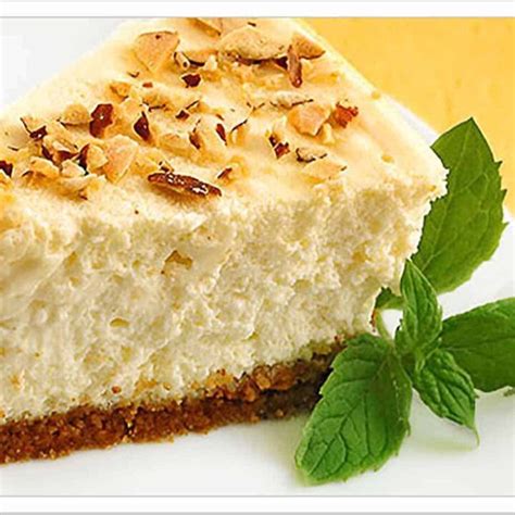 creamy-amaretto-cheesecake image