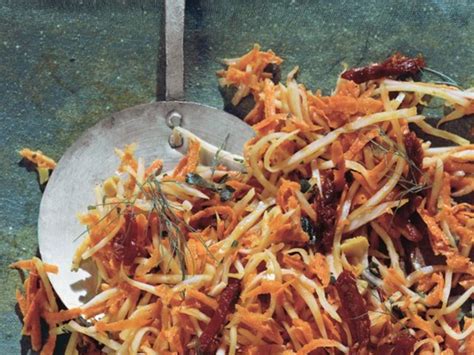 healthy-recipes-fennel-and-carrot-slaw-with-olive-dressing image