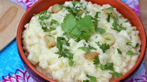 mashed-potatoes-with-cilantro-and-roasted-garlic image