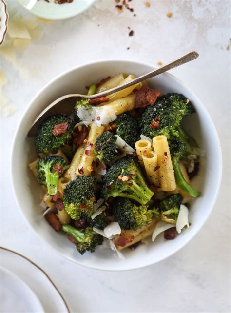 easy-weeknight-bacon-broccoli-pasta-how-sweet-eats image