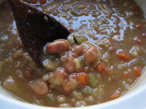 bean-soup-recipe-slow-cooker-or-cooktop image