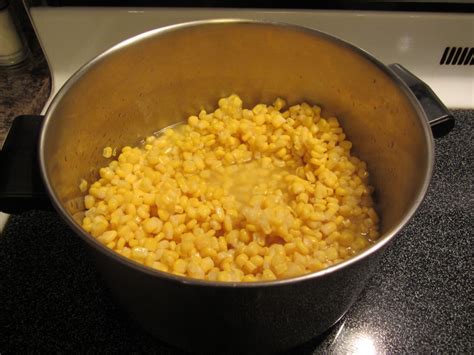 easy-recipe-herbed-corn-for-a-crowd-future-expat image