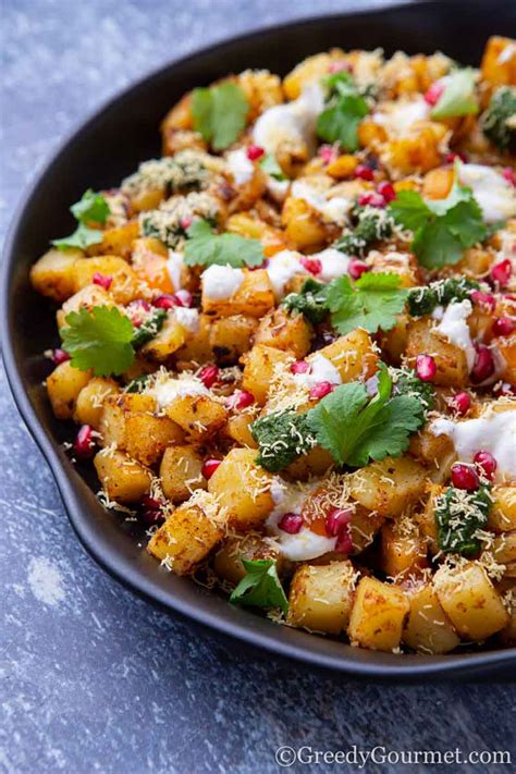 aloo-chaat-the-classic-indian-potato-snack-greedy image